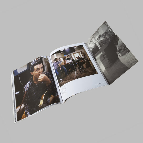 Box set Tug of War Deluxe Edition - Imagem 6